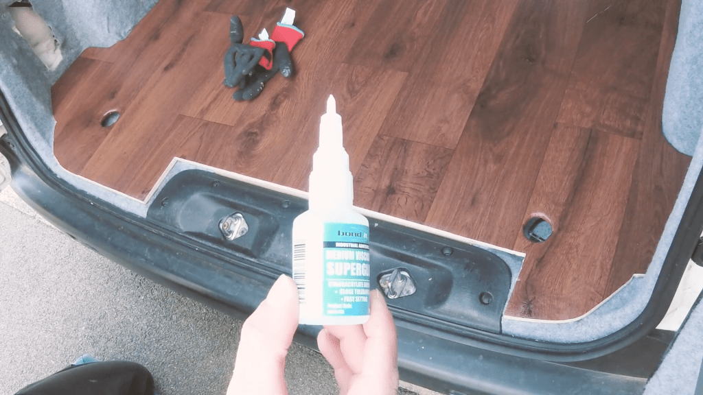 Bond It medium viscosity cyanoacrylate superglue