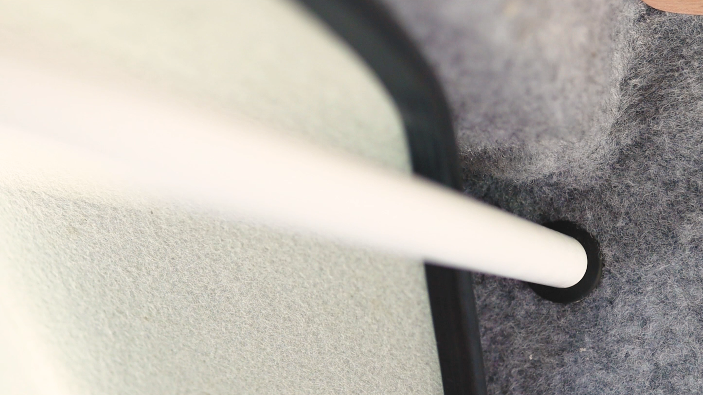 The curtain pole and grommet