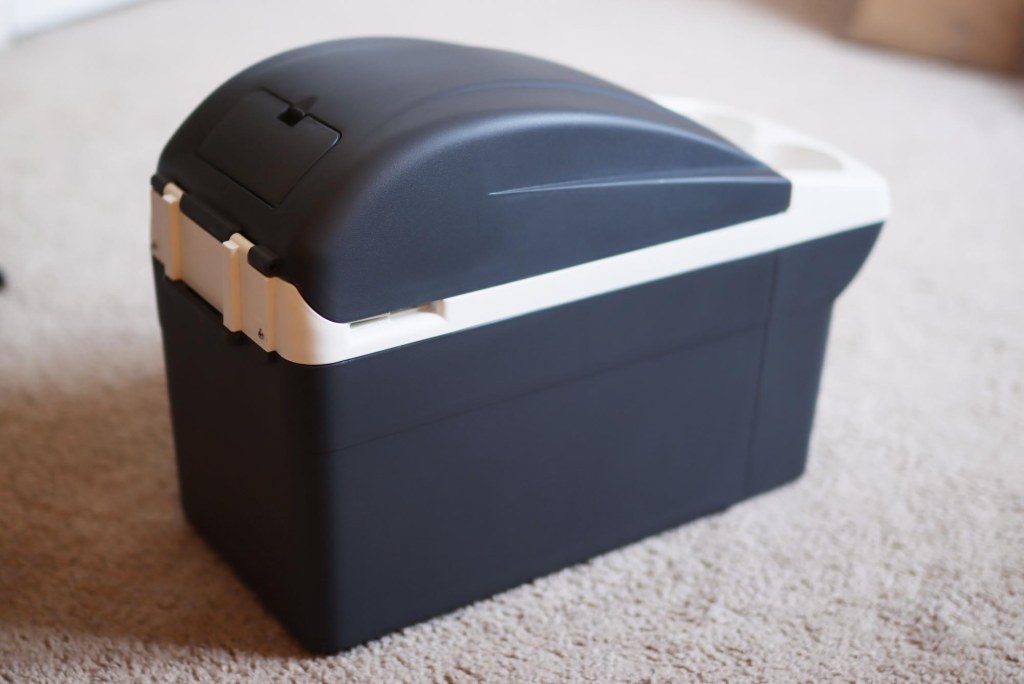 Installing A Halfords 8 Litre Electric Cool Box In A Nissan NV200 The