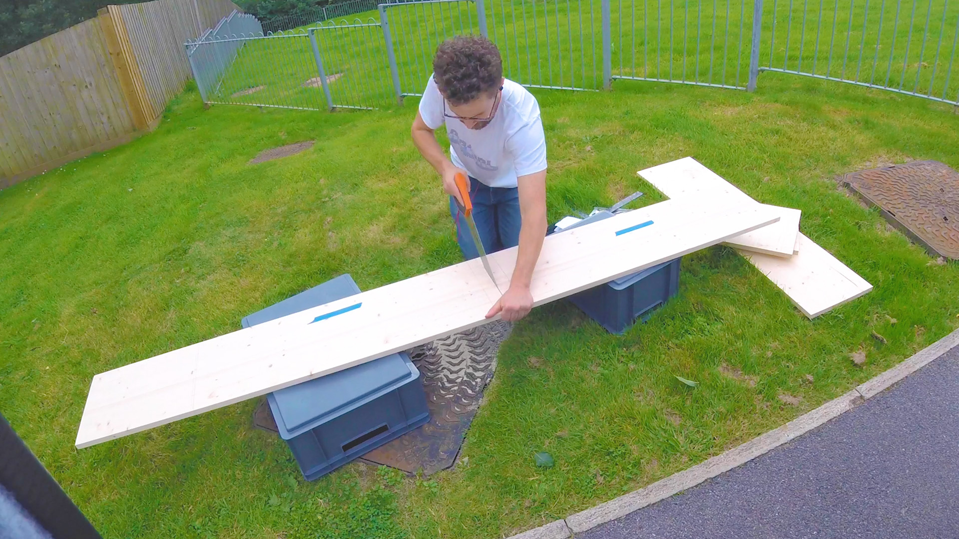 Rough cutting the pine furniture board wood