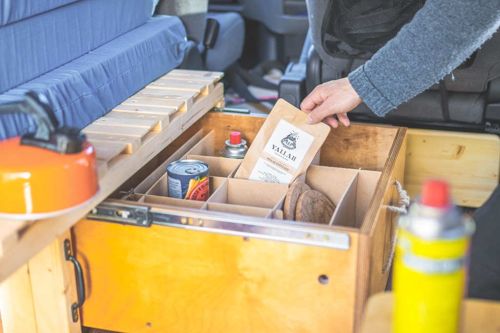 Making DRAWER DIVIDERS For The Bench/Bed