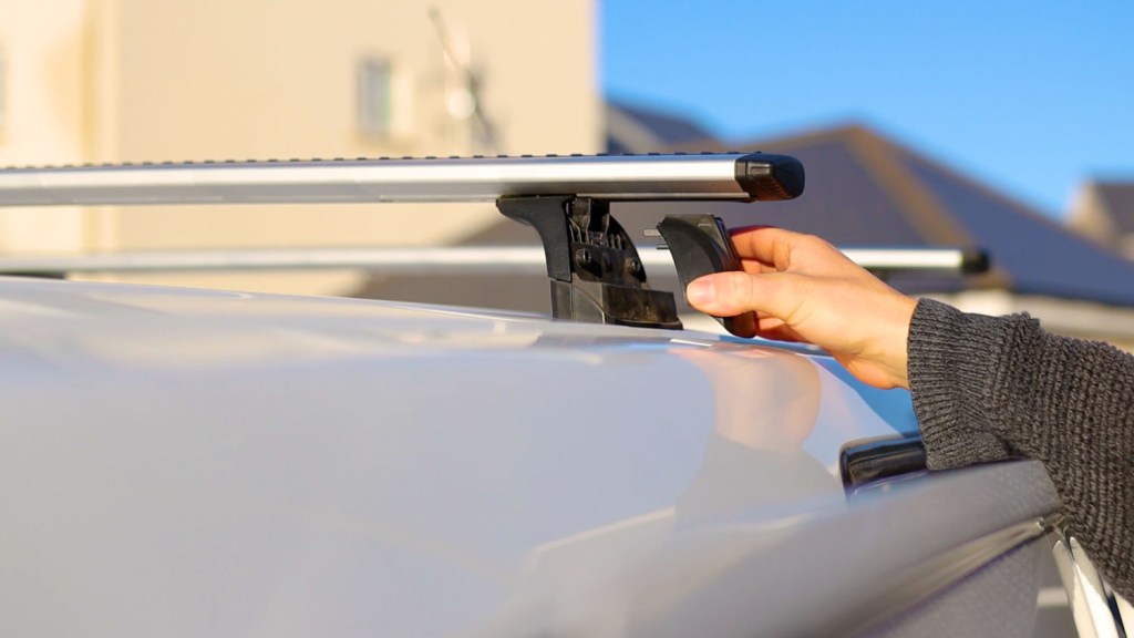 The lock system that fits over the Thule rapid system 753 feet set