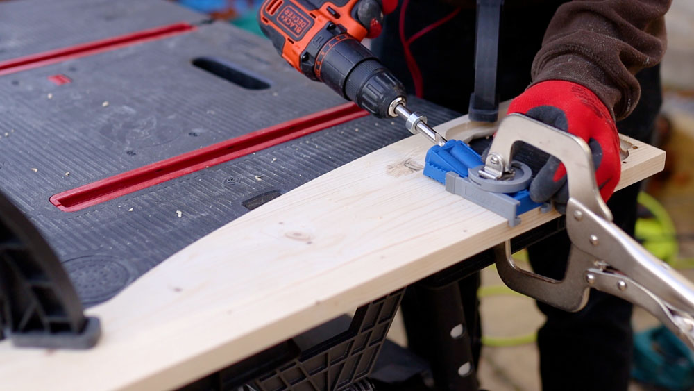 Drilling pocket holes into the table side pieces