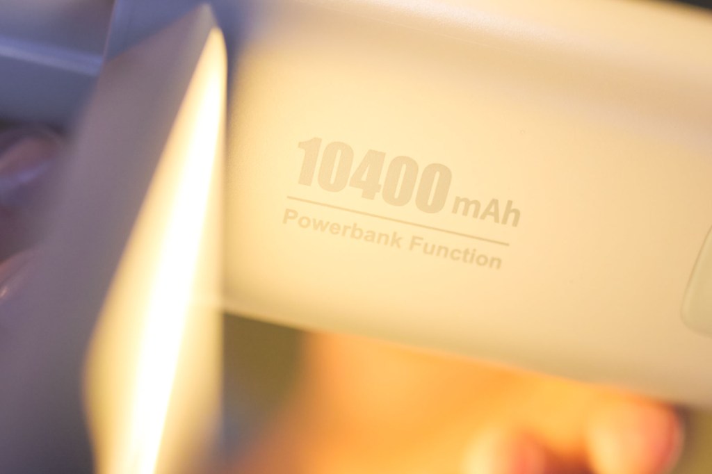 The CL2 lantern has a 10400mAh battery