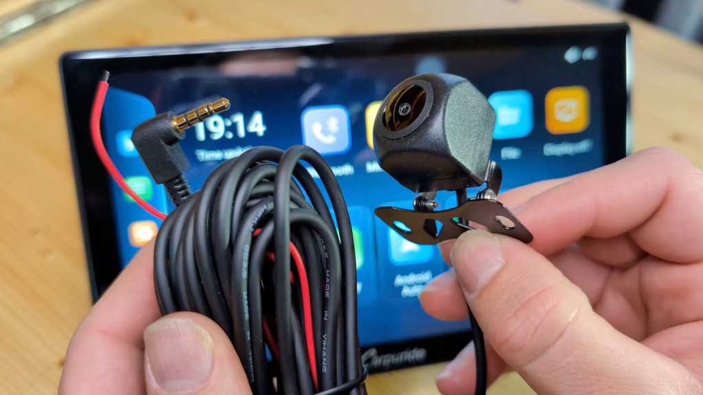 Carpuride W901 Plus reversing camera