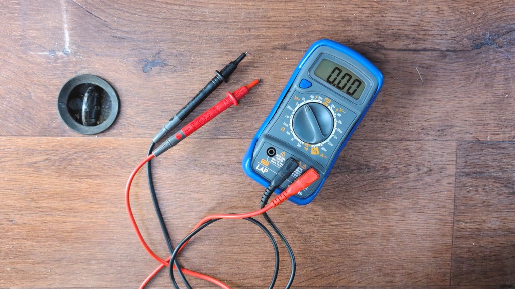 Multimeter set up for finding automotive DC current