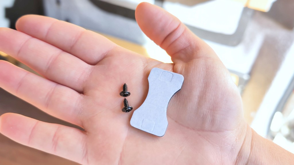 Sticky pad and screws for Carpuride reversing camera