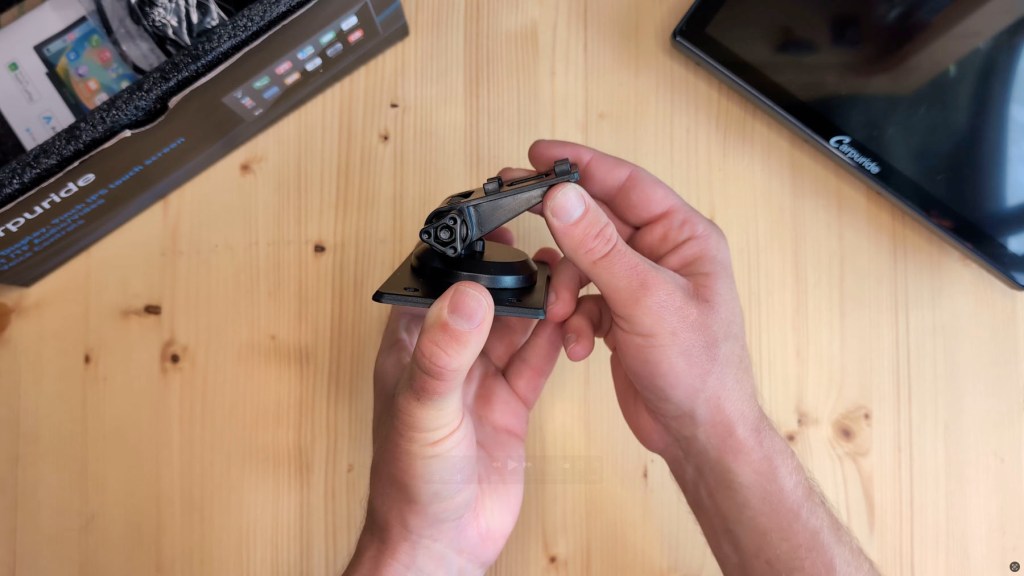 Sticky pad dashboard mount for the Carpuride W901 Plus