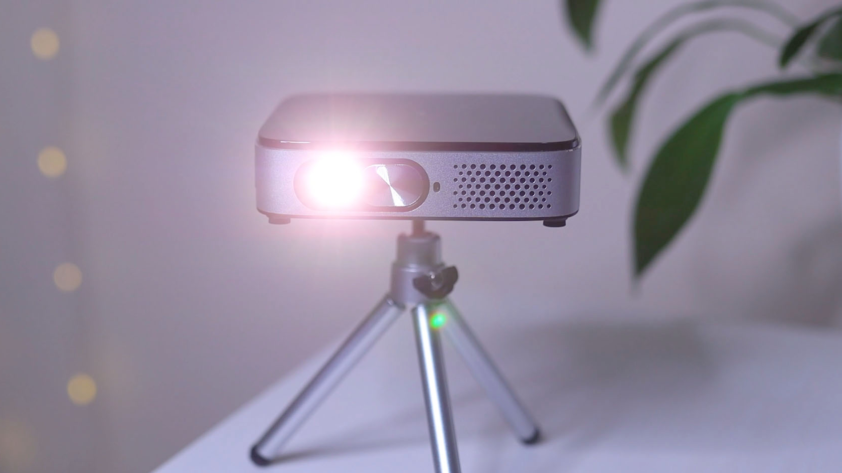 Wimius Q3 Review: The Perfect Portable, Pocket-Size&nbsp;Projector?