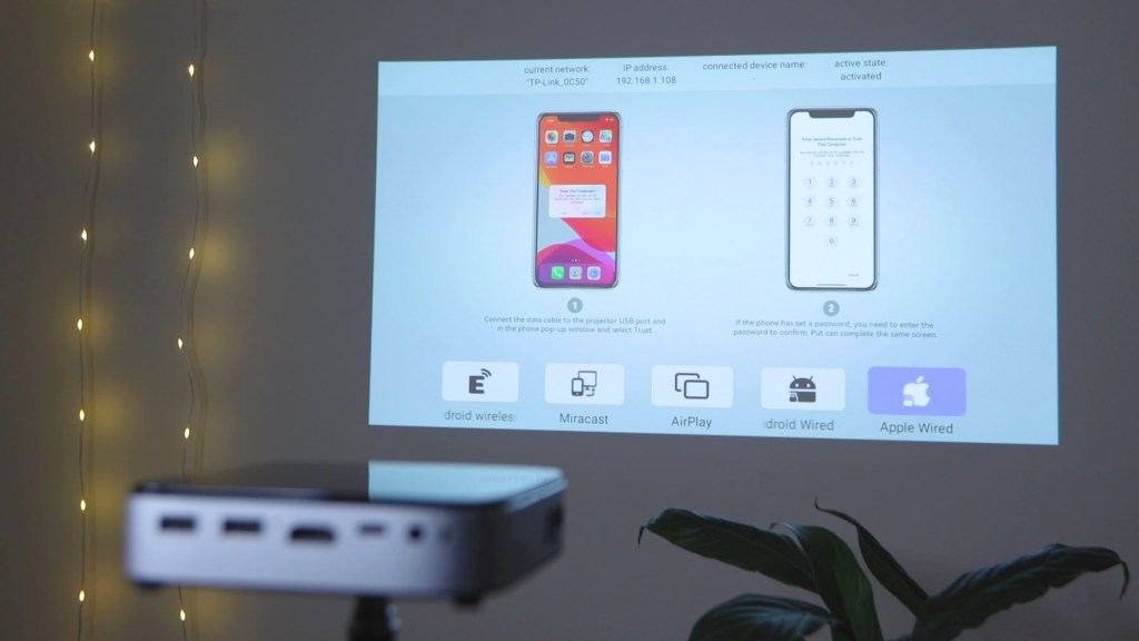 Apple wired screencasting on the Wimius Q3 Projector