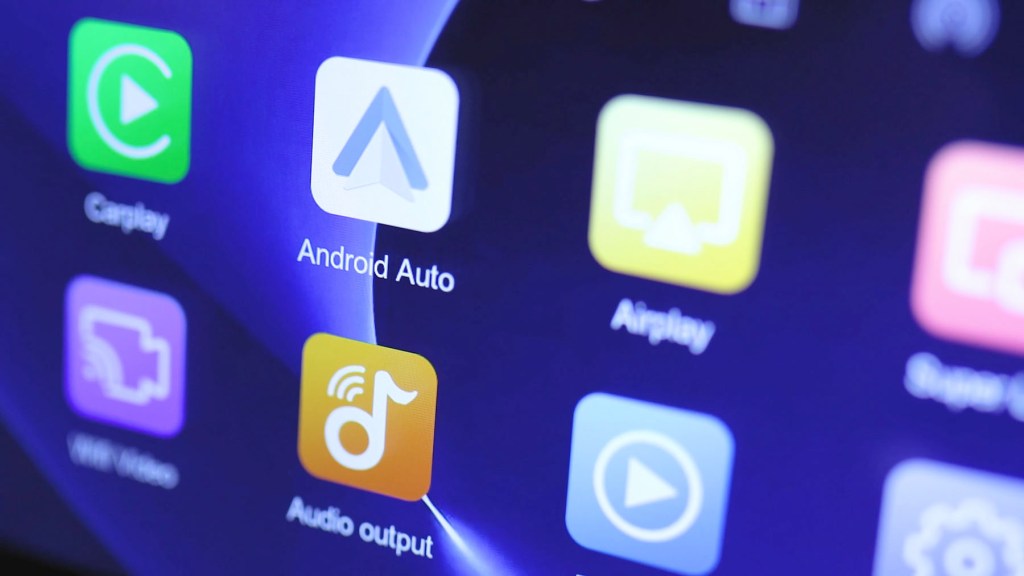 Carpuride W903 screen detail