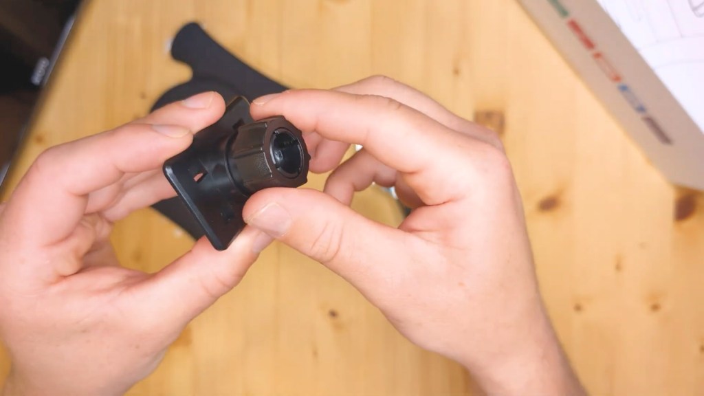 Atoto P9 dashboard mount