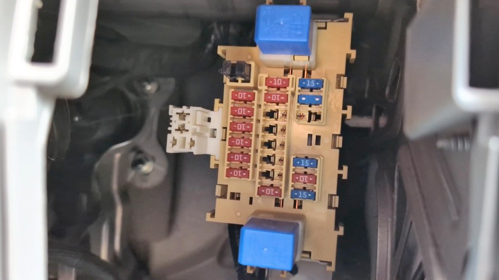 Internal fuse box of a Nissan NV200