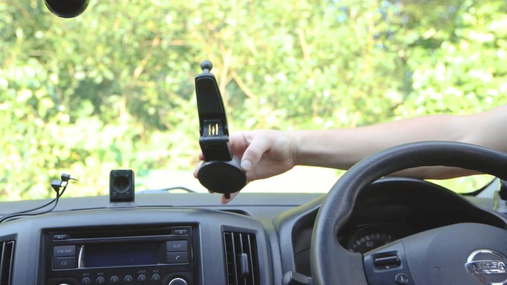 Atoto P909PR adjustable suction cup mount