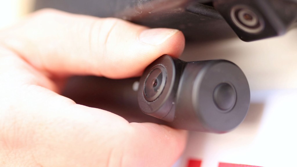 Adjusting the Foxpark S1 reversing camera up