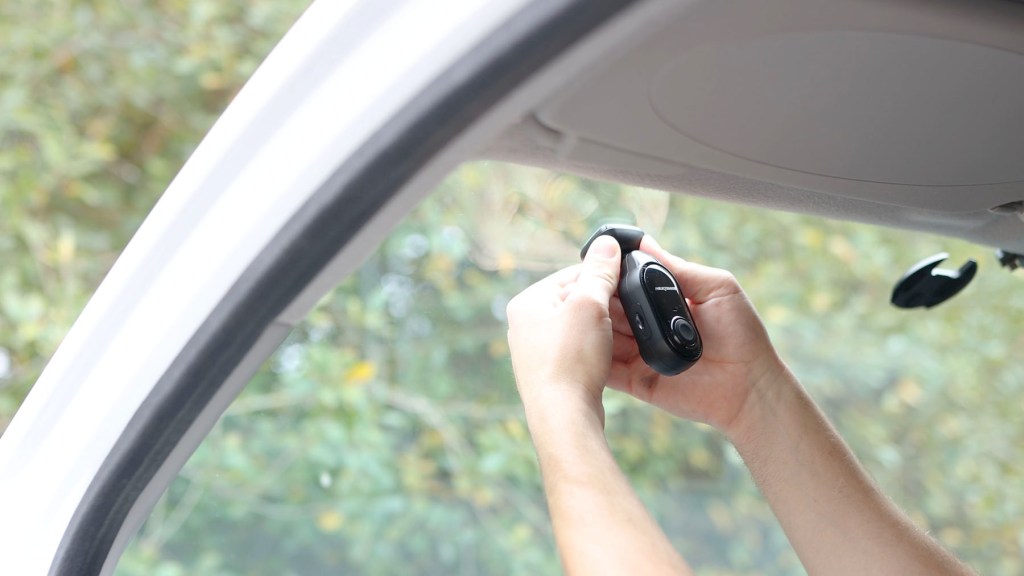 Installing the Nextbase Piqo dash cam