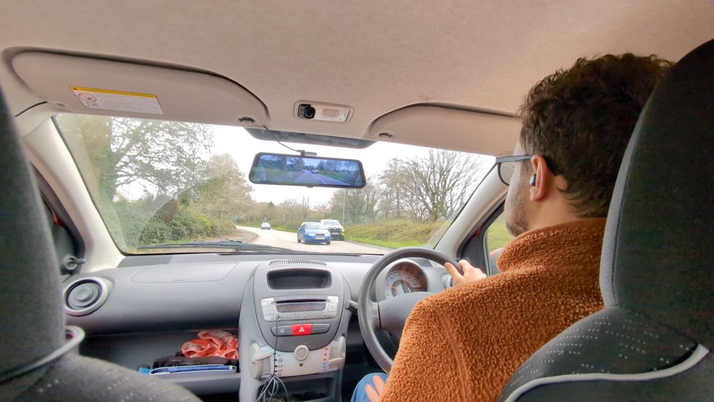 Wolfbox G900 Pro Smart Mirror Dash Cam