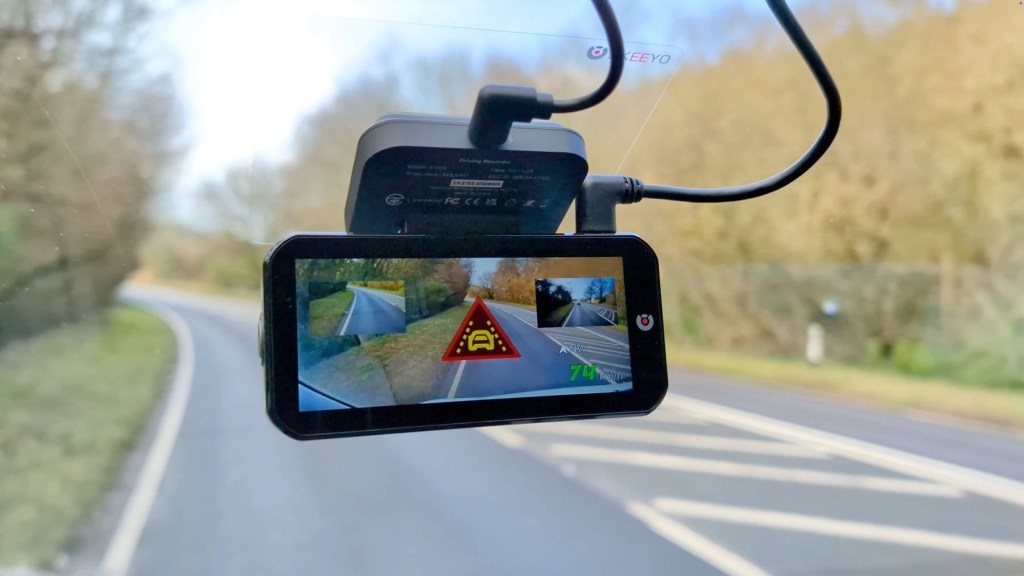 Akeeyo EYES lane departure AI warning