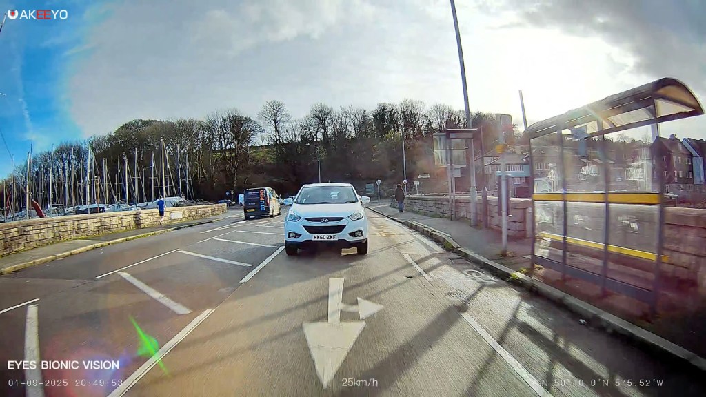 Akeeyo EYES rear dash cam footage