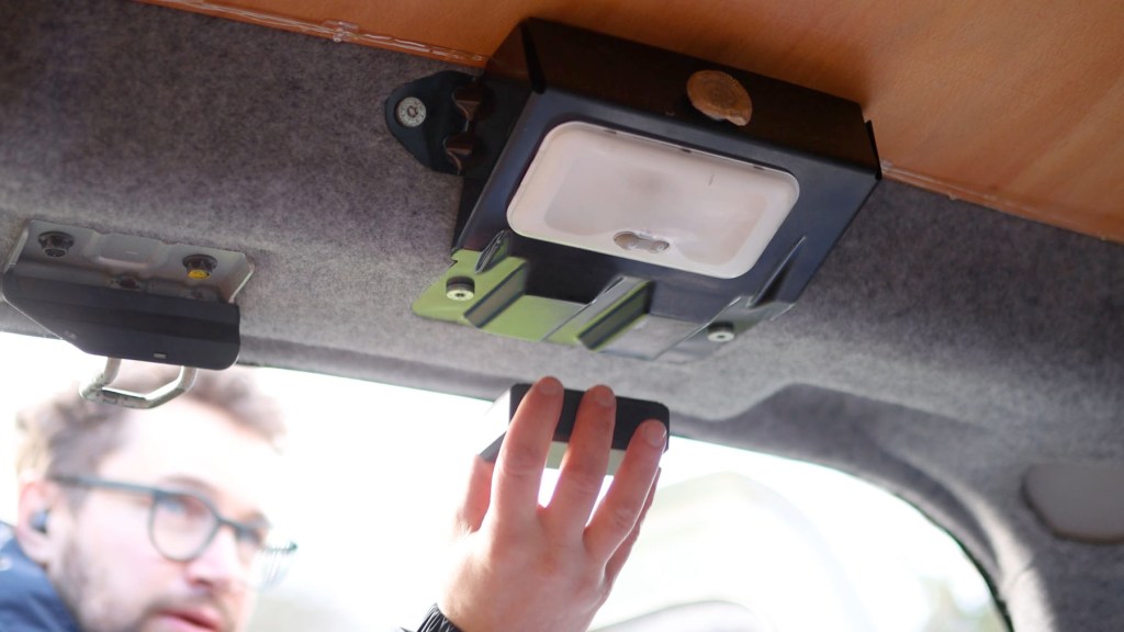 SafeTag Mag 4G Magnetic Battery GPS Tracker