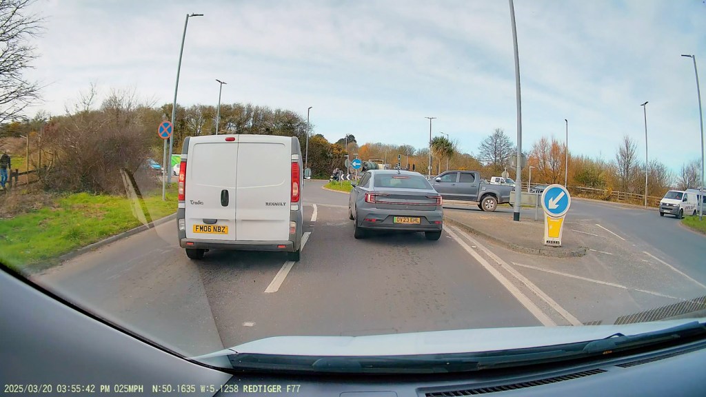 RedTiger F77 4k+4k Dash Cam